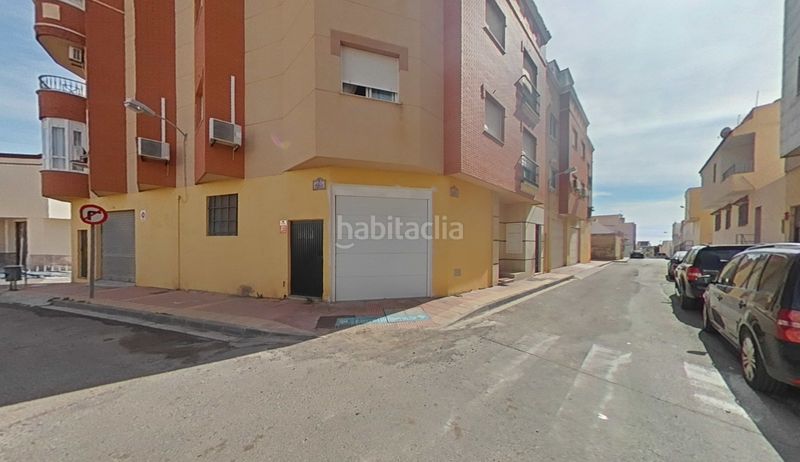 Foto f19337e0-f3e6-4b4b-9b2c-1525fa2a2cd2. Pis a Adra