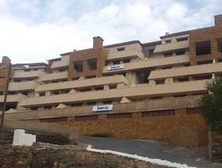 Edificio  Termas. Edificio en construcción en fiñana