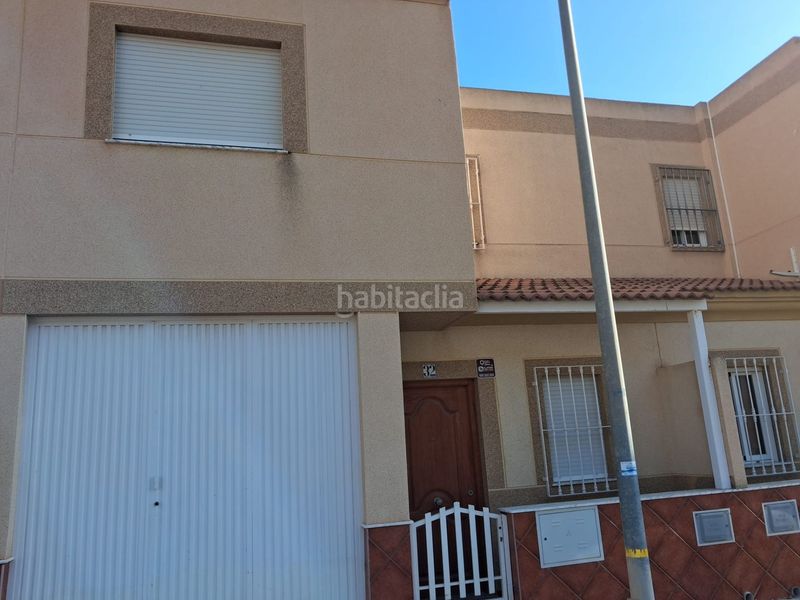Foto 9b4eb1a9-75a7-4448-aded-91e3964d81a7. Casa adossada a Berja