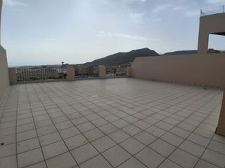 Pis a Aguadulce Norte. Piso con terraza de 92 metros y increibles vistas