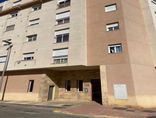 Pis  Pintor moncada calvache. Piso 3 dormitorios en vicar