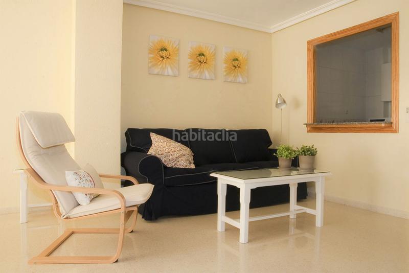 Foto 92de96fc-67e4-4383-ad3d-e605825eac00. Alquiler apartamento en calle de la curva 45 en Ciudad Jardín - Tagarete - El Zapillo Almería