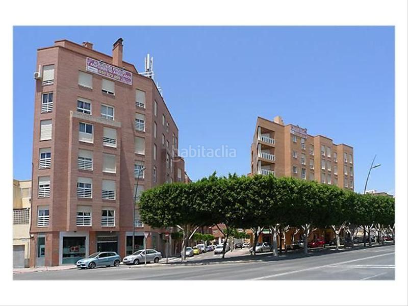 Foto c84fb8a4-8641-42b3-9072-b51ad132a26d. Alquiler apartamento en calle de la curva 45 en Ciudad Jardín - Tagarete - El Zapillo Almería