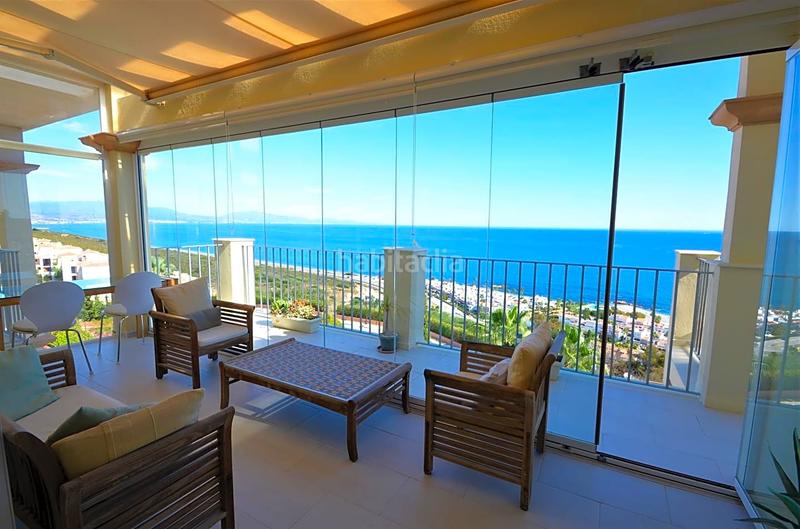 Foto 6e261c5e-659b-490d-b804-5095cd501237. Penthouse with parking pool in Chullera Manilva