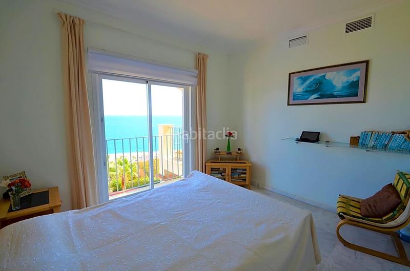 Foto fa952635-3bff-4cc6-b790-ae30adaeb6d2. Penthouse with parking pool in Chullera Manilva