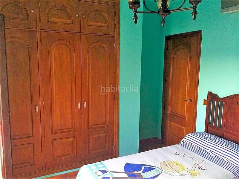 Foto 20692f63-f50d-4c4e-94ec-63bb54d643ad. Casa aparellada amb piscina a La Duquesa Manilva