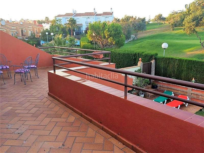 Foto 213ada00-fdf8-4afb-b571-a88f19fe28c5. Casa aparellada amb piscina a La Duquesa Manilva