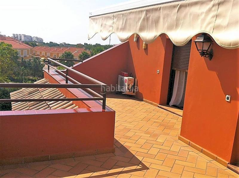 Foto 364c302d-21fd-4c57-a2ec-d63851080e9d. Casa bifamiliare con piscina in La Duquesa Manilva