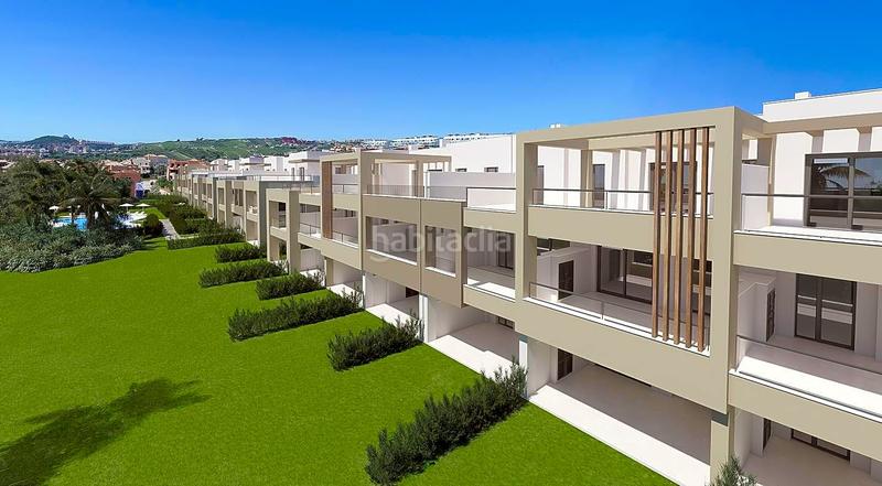 Foto 8df614f9-e35f-4ec3-bbf8-025979e35356. Planta baja encantador apartamento en planta baja con amplia terraza playa en Casares