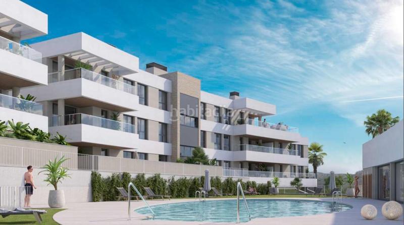 Foto e2387db2-268a-43a2-9dc9-d976bbcbfd18. Piccolo appartamento con parcheggio piscina in Zona Calvario Estepona