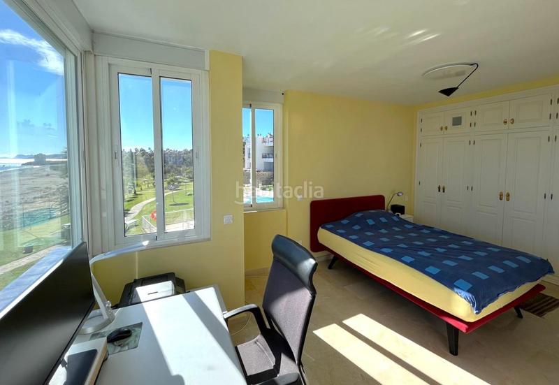 Foto 4bbd3361-c005-49be-9f0e-f1b639196abc. Piso magnifico apartamento en primera linea de playa con bellísimas vistas al mar, costa. en Casares