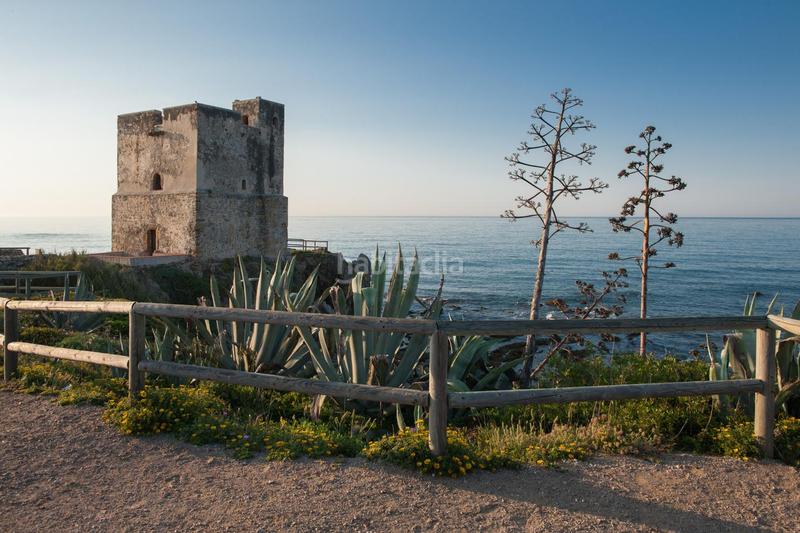 Foto 584e94f0-2b17-4248-9b83-75b80abb72d8. Piso magnifico apartamento en primera linea de playa con bellísimas vistas al mar, costa. en Casares