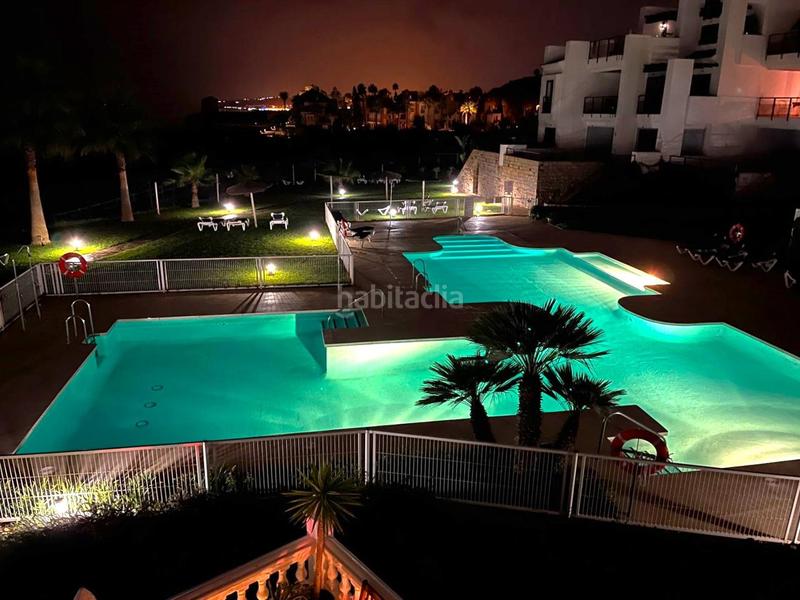 Foto a2c8ad0c-21f3-43e1-bff8-cb948dbee704. Piso magnifico apartamento en primera linea de playa con bellísimas vistas al mar, costa. en Casares