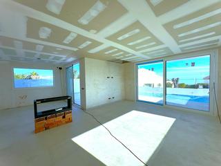 Casa  Invespania. Fantástica villa contemporánea con impresionantes vistas al mar,