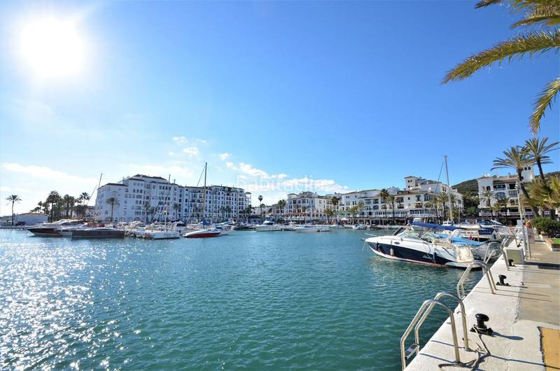 Foto 2aad8643-dfec-42b0-8d3d-1ae1c2919523. Apartamento magnífico ático de 3 dormitorios con gran solarium en Casares