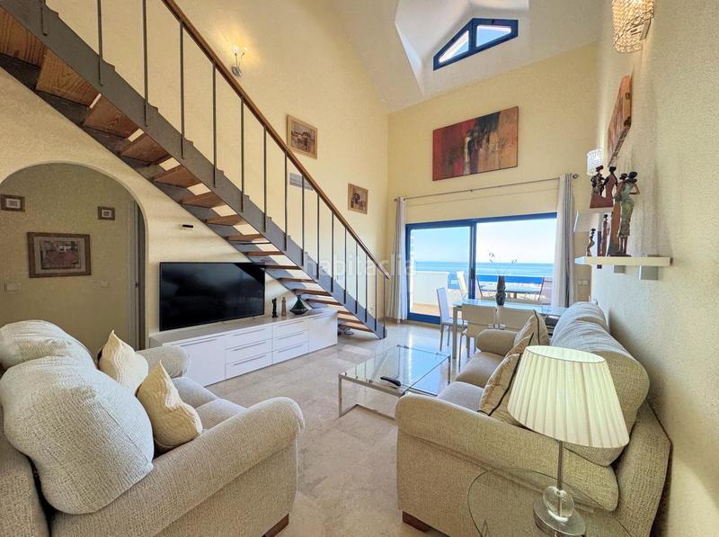 Foto 04c30bb1-b838-42e9-bd80-cc72de8f8429. Dúplex amb aparcament piscina a La Duquesa Manilva