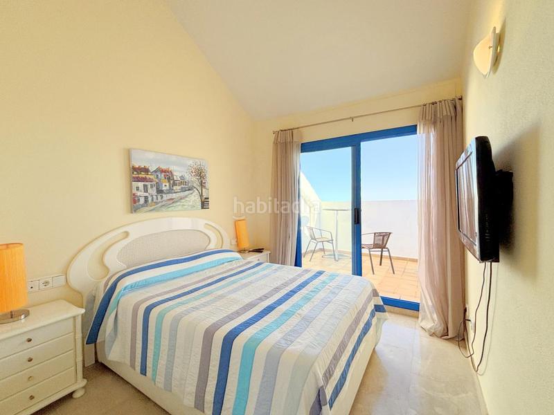 Foto 2a1171ae-2572-4e52-8b2f-595666c503fc. Dúplex amb aparcament piscina a La Duquesa Manilva