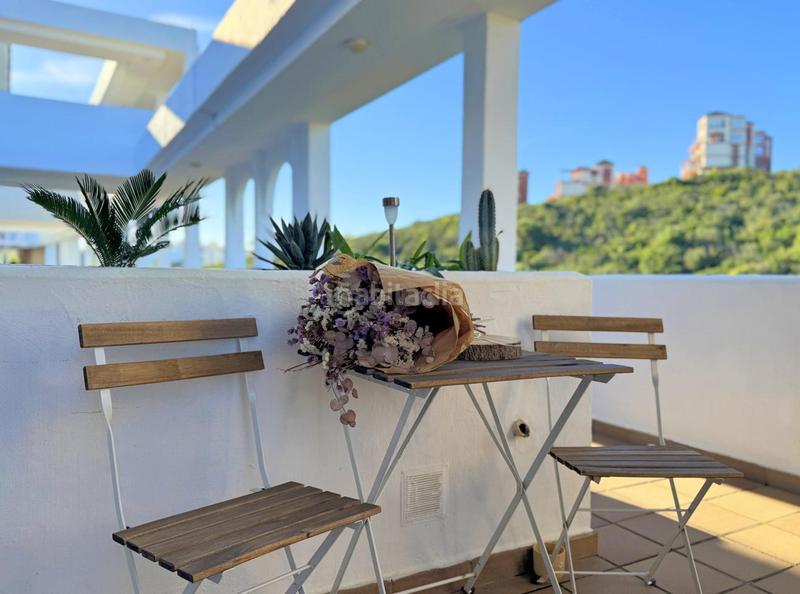 Foto 3a274434-8a0a-4384-ace7-0e44241c4e81. Dúplex amb aparcament piscina a La Duquesa Manilva