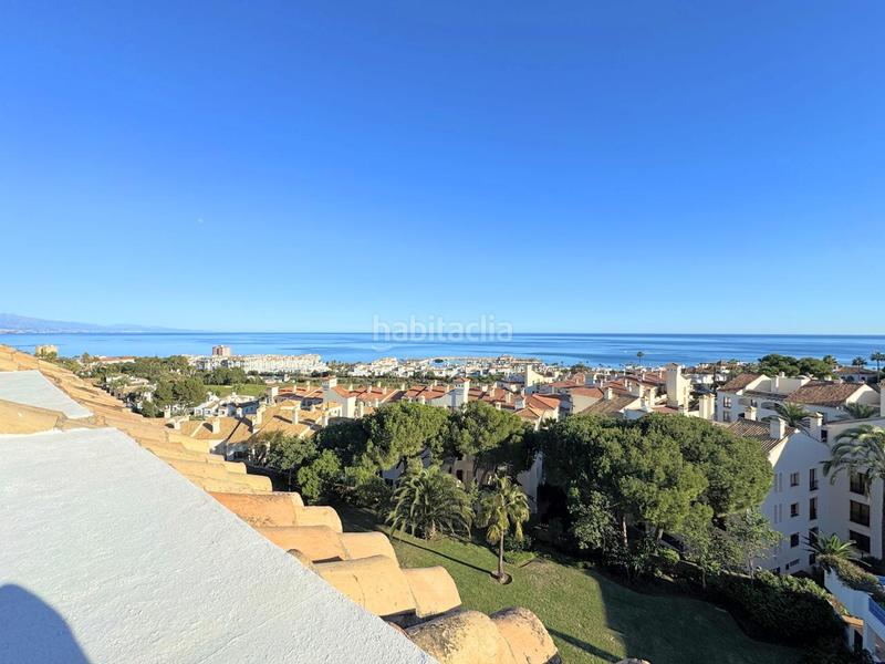 Foto fd37adb4-2ae8-4bfb-9255-b008f859510c. Dúplex amb aparcament piscina a La Duquesa Manilva