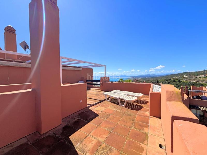 Foto 6aed1047-2725-41b5-ba3b-04b5776322e8. Reihenhaus mit parking pool in Chullera Manilva