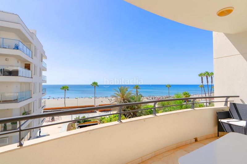 Foto 0e7e5fe8-21ec-4a82-b374-f16c2133419e. Piso amplio piso con vistas al mar en el Centro en Estepona