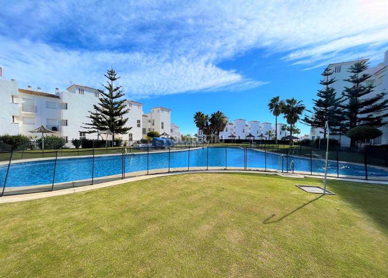 Foto 3392cb7f-e490-422c-9724-64b9604f51ae. Piso bonito apartamento situado en la duquesa área en Manilva