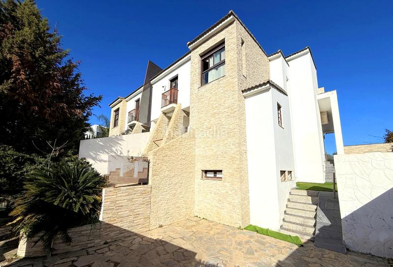 Foto 1c9918c7-aded-4014-a61d-9cda28bb8f80. Casa bifamiliare con riscaldamento piscina in Valle Romano Golf Estepona