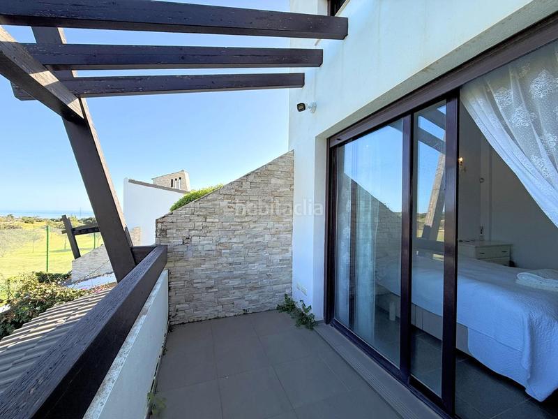 Foto b2aeabc2-58ac-4425-a0dd-13ce7bdfc6e1. Casa bifamiliare con riscaldamento piscina in Valle Romano Golf Estepona