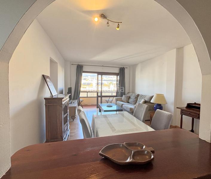 Foto 6887bf85-9c82-4489-a95a-d776ed04bac6. Apartamento  junto al paseo maritimo en Estepona