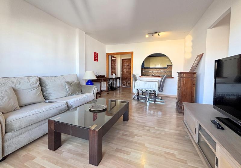 Foto 89451912-9f3c-4100-847e-920bddc21585. Apartamento  junto al paseo maritimo en Estepona