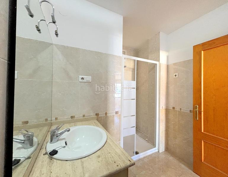 Foto cad5d66a-f2f8-43e5-84b2-aac72f19d940. Apartamento  junto al paseo maritimo en Estepona