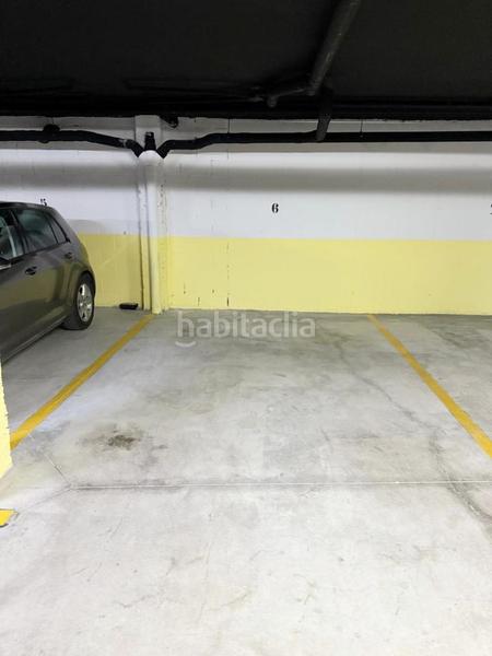 Foto f3faf635-a8dd-472f-a09a-0b0f651d3f0c. Parking voiture dans Doña Julia Golf Casares