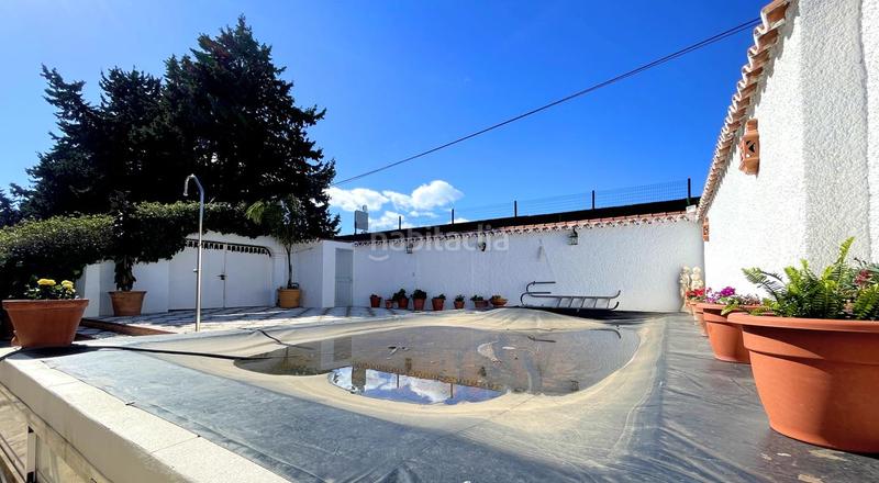 Foto 2d378b2f-8aca-4e6b-b049-98aa0e636502. Casa con piscina in Alcorrín Manilva