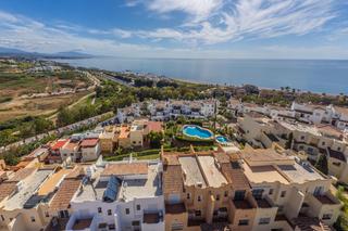 Dúplex  Terrazas de la bahía. Magnifico atico duplex con impresionantes vistas al mar. casares
