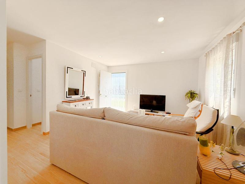 Foto 031961ce-f868-46ab-8eb4-04fd22cec537. Casa con piscina in altos de Estepona Estepona