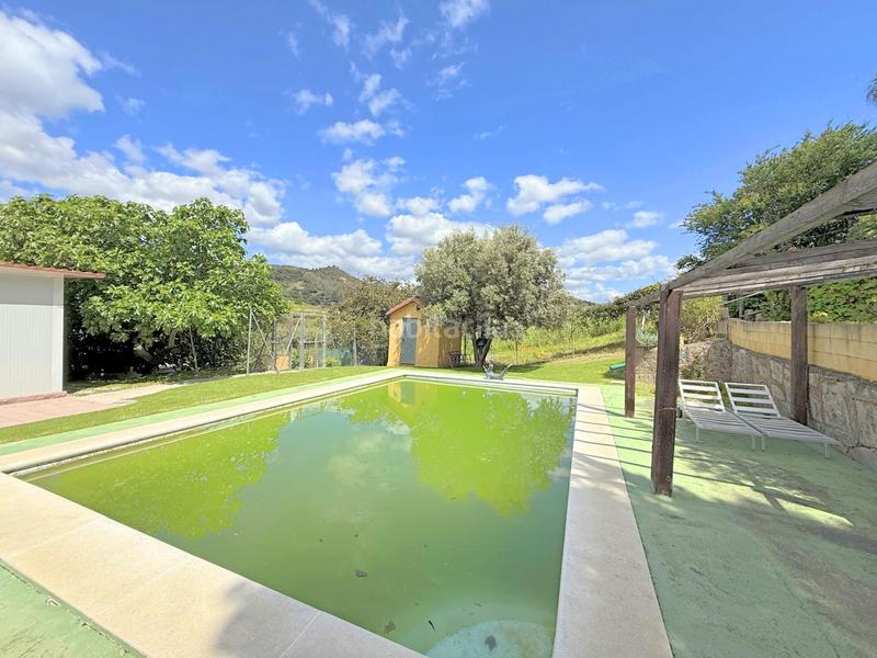 Foto 2bcebbed-2f21-4e07-8a31-fd1e64247f00. Casa con piscina in altos de Estepona Estepona