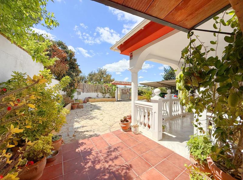 Foto d2751925-d52d-49ee-b845-e3b0bf9043c9. Casa con piscina in altos de Estepona Estepona