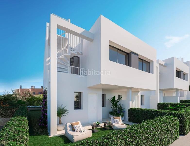 Foto e9a5900e-2bb2-425f-b788-4f5a499bc768. Casa  adosada de 3 dormitorios con impresionantes vistas al mar en Manilva