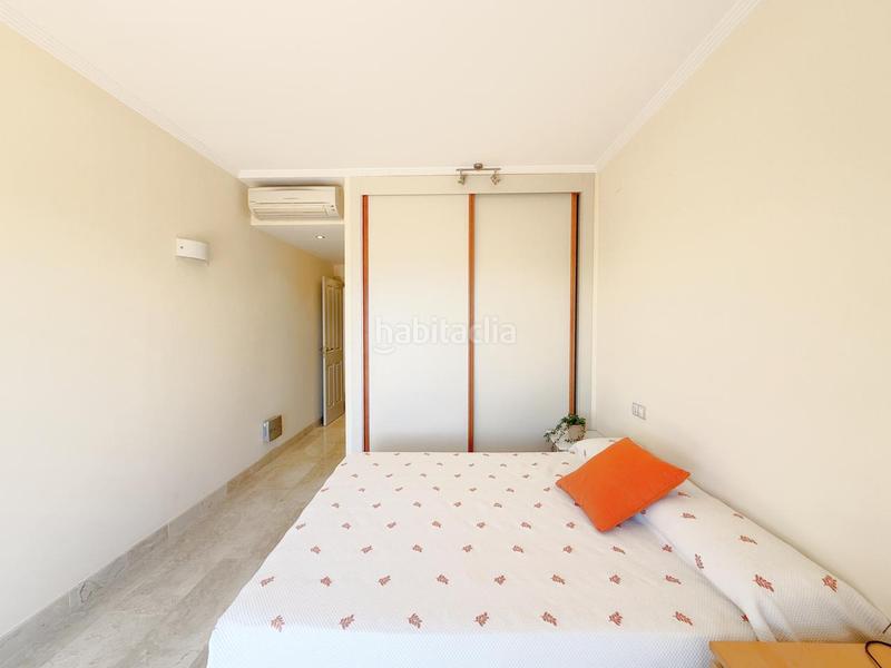 Foto 31dec76a-32d2-4be8-8788-8a7245a5e4d7. Apartamento exclusivo apartamento con terraza soleada y vistas al mar en la costa en Estepona