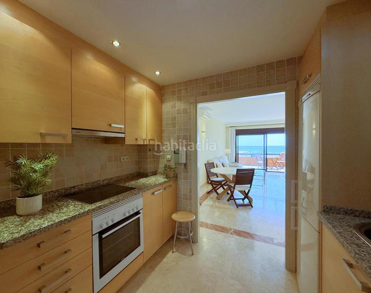 Foto b4536765-7900-4088-b58a-4cf2c15f6226. Apartamento exclusivo apartamento con terraza soleada y vistas al mar en la costa en Estepona