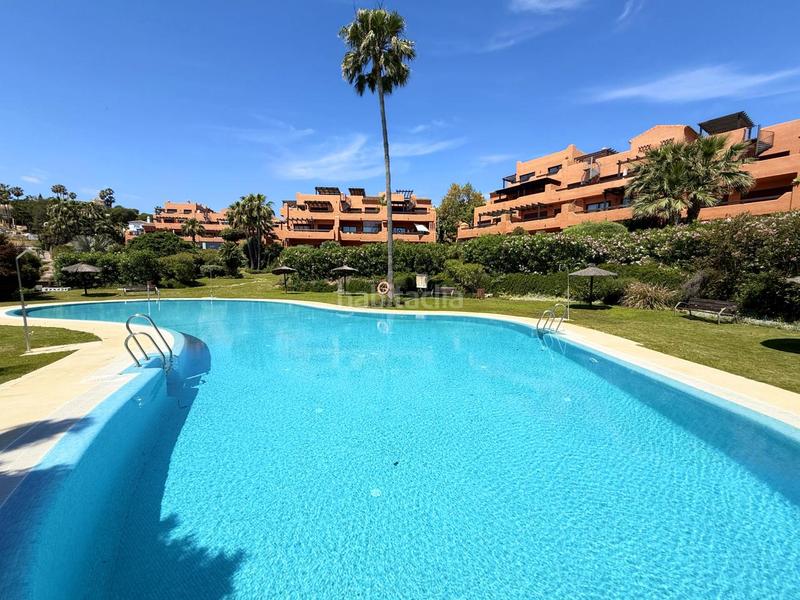 Foto bd371756-018a-4539-bff3-8c0d70eb32a8. Apartamento exclusivo apartamento con terraza soleada y vistas al mar en la costa en Estepona
