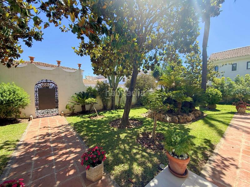 Foto 59c1ed90-eb55-4ae2-b2f1-e837b1efce65. Casa amb aparcament piscina a Nueva Alcántara Marbella