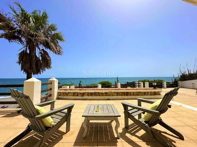 Foto 03072f63-7765-4e36-9042-5dc81f475f51. Casa exclusiva villa en primera línea de playa en Manilva