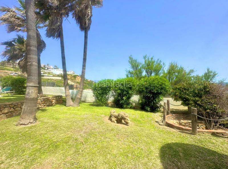 Foto 20fd4ce0-9000-4abc-bd4c-83376a8b23b7. Casa exclusiva villa en primera línea de playa en Manilva