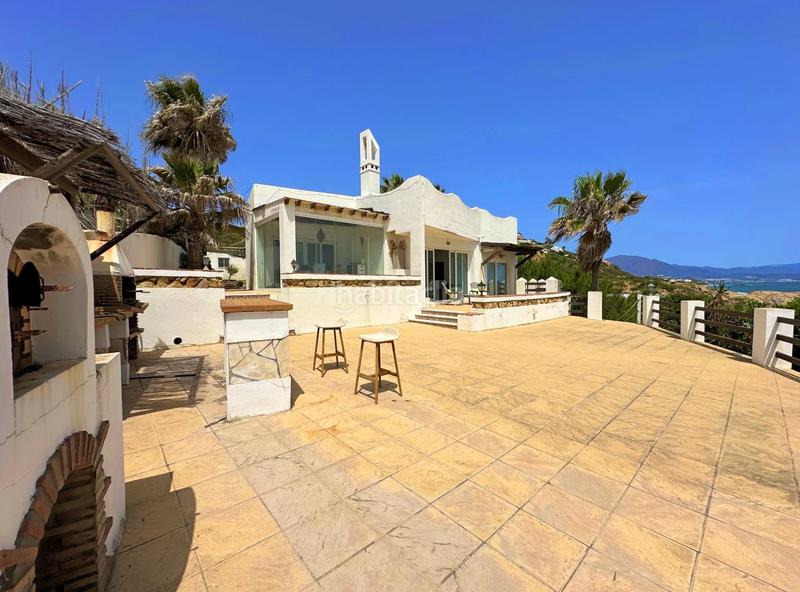 Foto 5f77c72e-a941-41c4-9418-bfc219ebc2a2. Casa exclusiva villa en primera línea de playa en Manilva
