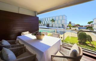 Apartament  Del mármol. Exclusivo apartamento de lujo con gran terraza y vistas al mar e