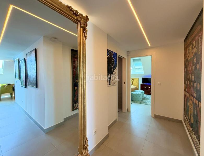Foto 2d98a6de-dc89-4018-99c1-3d04695846bc. Ático  con vistas al mar y al puerto de La Duquesa con licencia vacacional en vigor en Manilva