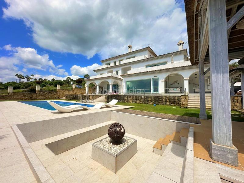 Foto 7e161f92-b924-462e-954c-0b0fa5d386b5. Maison avec chauffage parking piscine dans Sotogrande alto Sotogrande