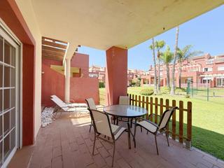Casa adossada  De panigua. Precioso adosado en sotogrande con terraza y solárium