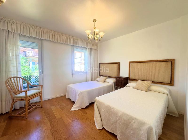 Foto 308400a6-5305-46a1-8990-6765b2edbbb2. Maison jumelée avec chauffage piscine dans puerto de Estepona Estepona